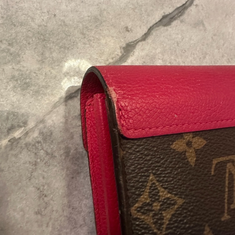 Louis Vuitton wallet - Picture 10 of 10
